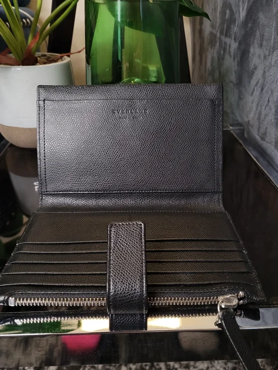 Everlane Black Pebbled Leather The Traveler Large Zippered Wallet Billfold - Picture 8 of 16